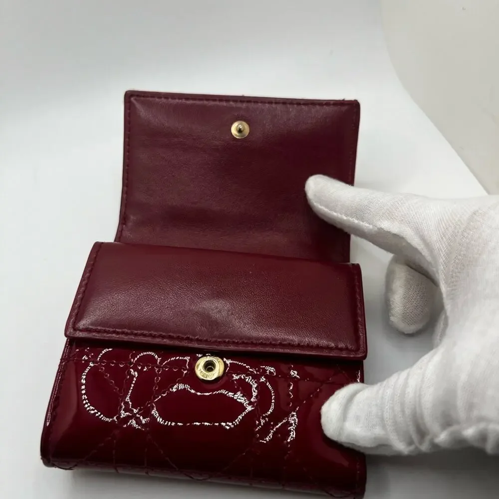 GUC Dior Red Lotus Cannage Patent Trifold Wallet